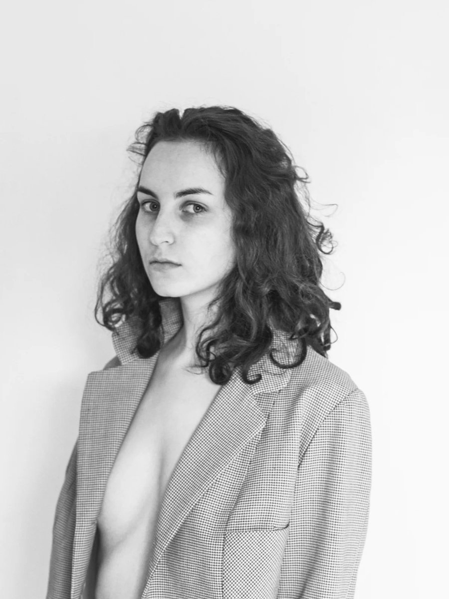 antoinecassane's tweet photo. Fine art editorial portrait photographed in Paris.

#FineArtPhotography #EditorialPortrait #blackandwhitephotography https://t.co/iTxTf3wheP