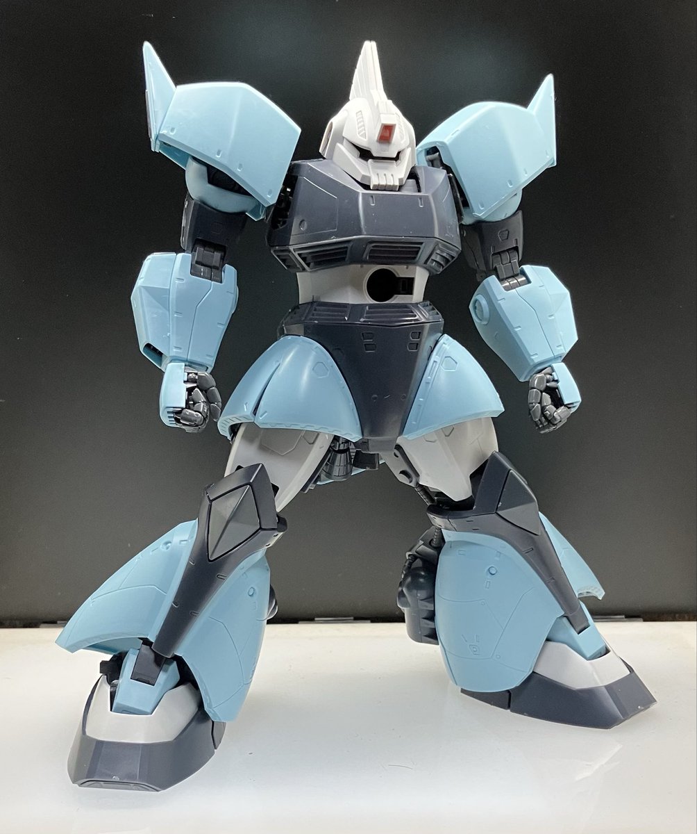 kenou4415's tweet photo. 足首関節ちょっと弄るw( ・д・)
ゲルググ2.0は足首の可動域が狭いんで開くとソールの接地感がよろしくないのよねw
2枚目位開いてもちゃんと接地します。
そこまでやらないけどねwww(*´艸｀) https://t.co/Gv55bRVsj4