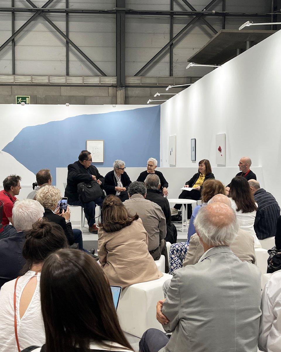 Feriaestampa's tweet photo. En #Estampa2026, el diálogo también tiene su espacio. A través de Foro e Interferencias, la feria impulsa el intercambio de ideas y la reflexión en torno al arte contemporáneo y el coleccionismo.

🗓 24 - 27 SEPT | IFEMA Madrid
🎟️ Consigue tu entrada: https://t.co/QTauTOM5G0 https://t.co/VCiV4zL39b