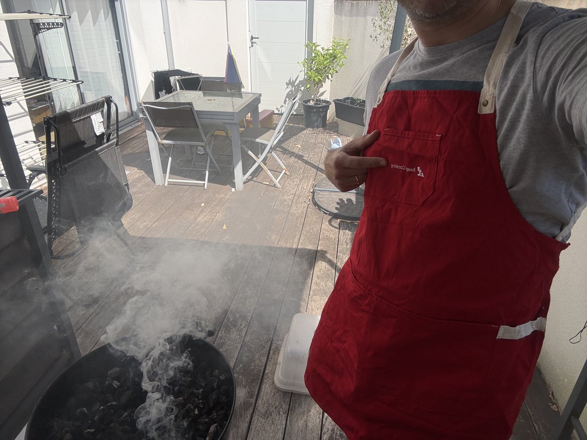 ToNio87fr's tweet photo. No matter what #keepcooking https://t.co/l2qW2CB30Y
