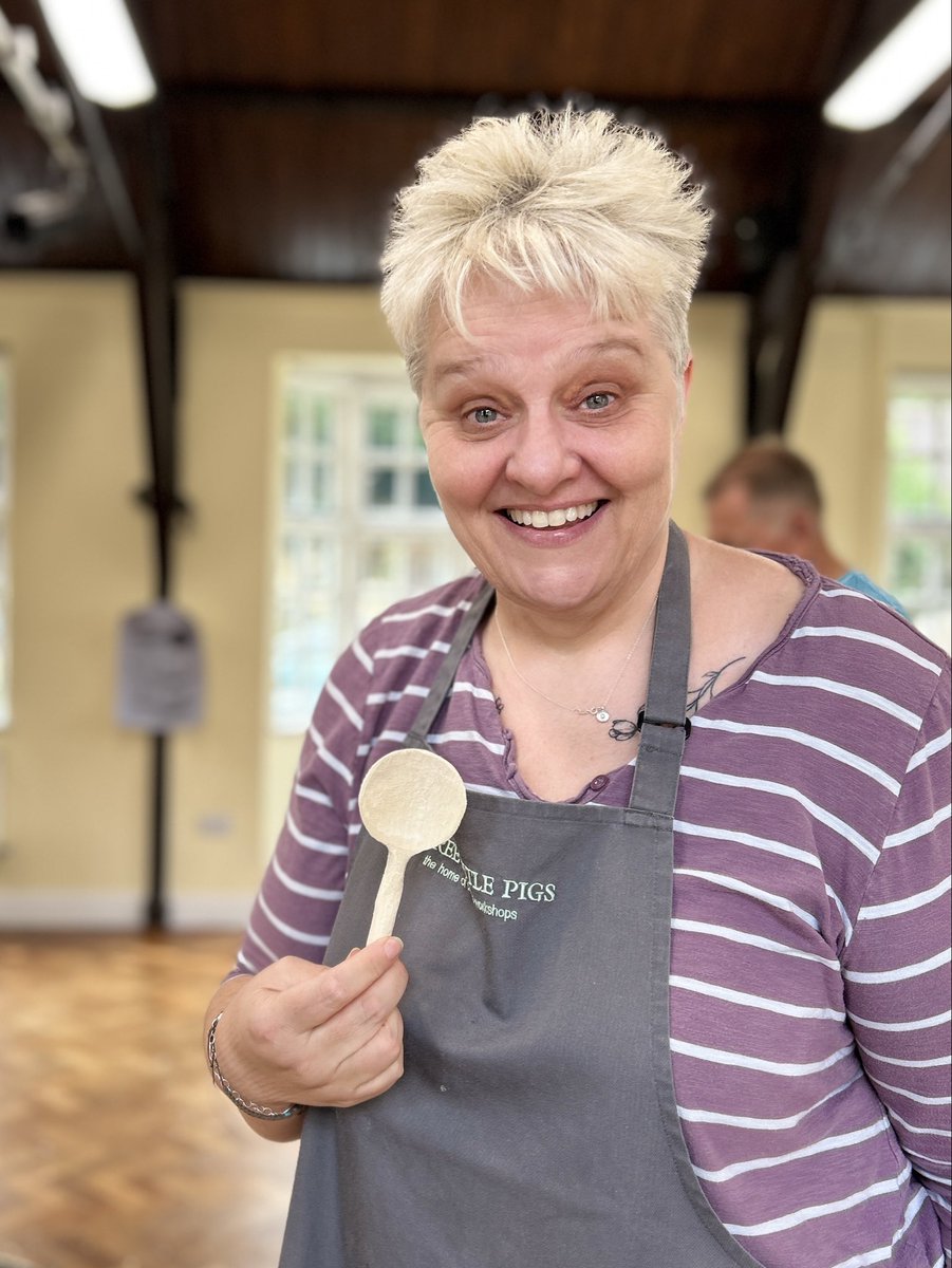 Craft_Workshops's tweet photo. Our SPOON CARVING WORKSHOP on Sunday was all about enjoying a gentler pace and time away from the usual busyness that life provides us with - oh, and it was also about carving fantastic, and super practical, spoons! #tlpcraftworkshops #woodcarving #newskills #craftcourses https://t.co/TM1Moi9ycM