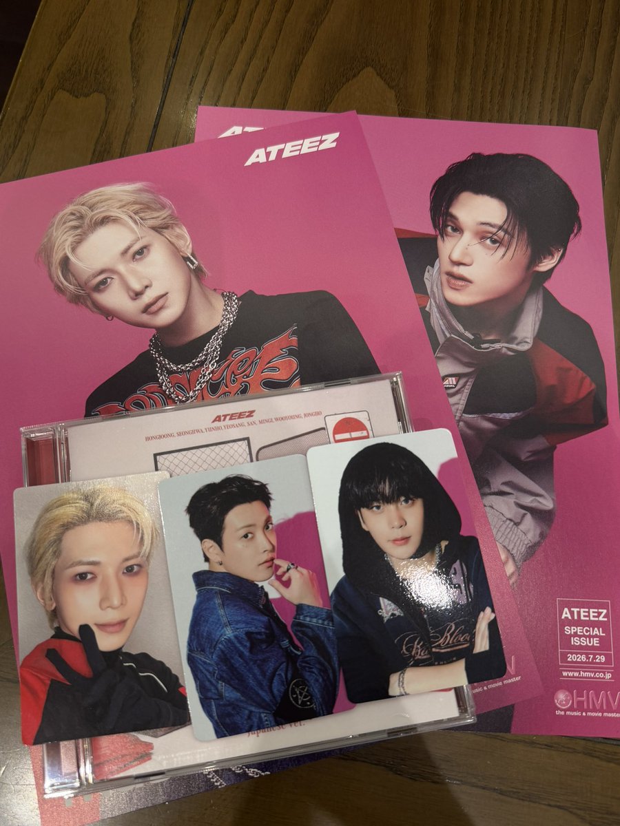 gumuuu0712's tweet photo. ateez アチズ bad トレカ 特典 交換⛰️

【譲】画像1枚目

【求】封入トレカ:同種ソンファ
　　HMVトレカ:同種サンor印なし特典サン
　　フライヤー:サン

郵送

よろしくお願いします(ᵔᗜᵔ)🍀 https://t.co/z6sZHcVlMe