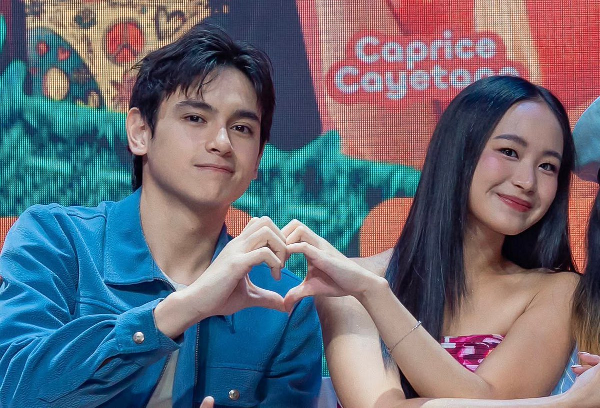 yeeenewzch's tweet photo. ayown mas malinaw na version ty here sa pic 

CAPEATH UNBREAKABLE SHIP https://t.co/V46UMRR05s