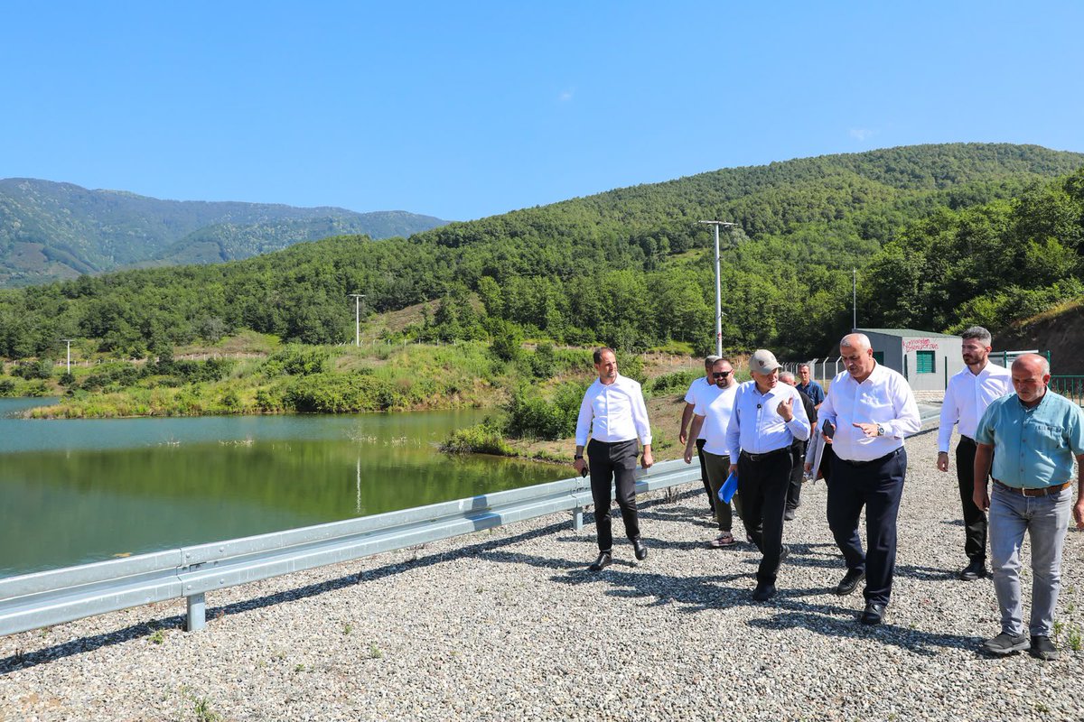 Dr_Faruk_Ozlu's tweet photo. Şehrimizin kalkınmasına katkı sağlayacak her projeye teknik desteğimizi sağlamaya devam edeceğiz. Çilimli Yeni Vakıf Göleti üzerinde inşa edilecek projede Çilimli Belediye Başkanımız, değerli kardeşim Sayın Yılmaz Yıldız ve ekibi ile birlikte çalışacağız.

Düzce bizim evimiz❤️ https://t.co/aPUyJE0SuP