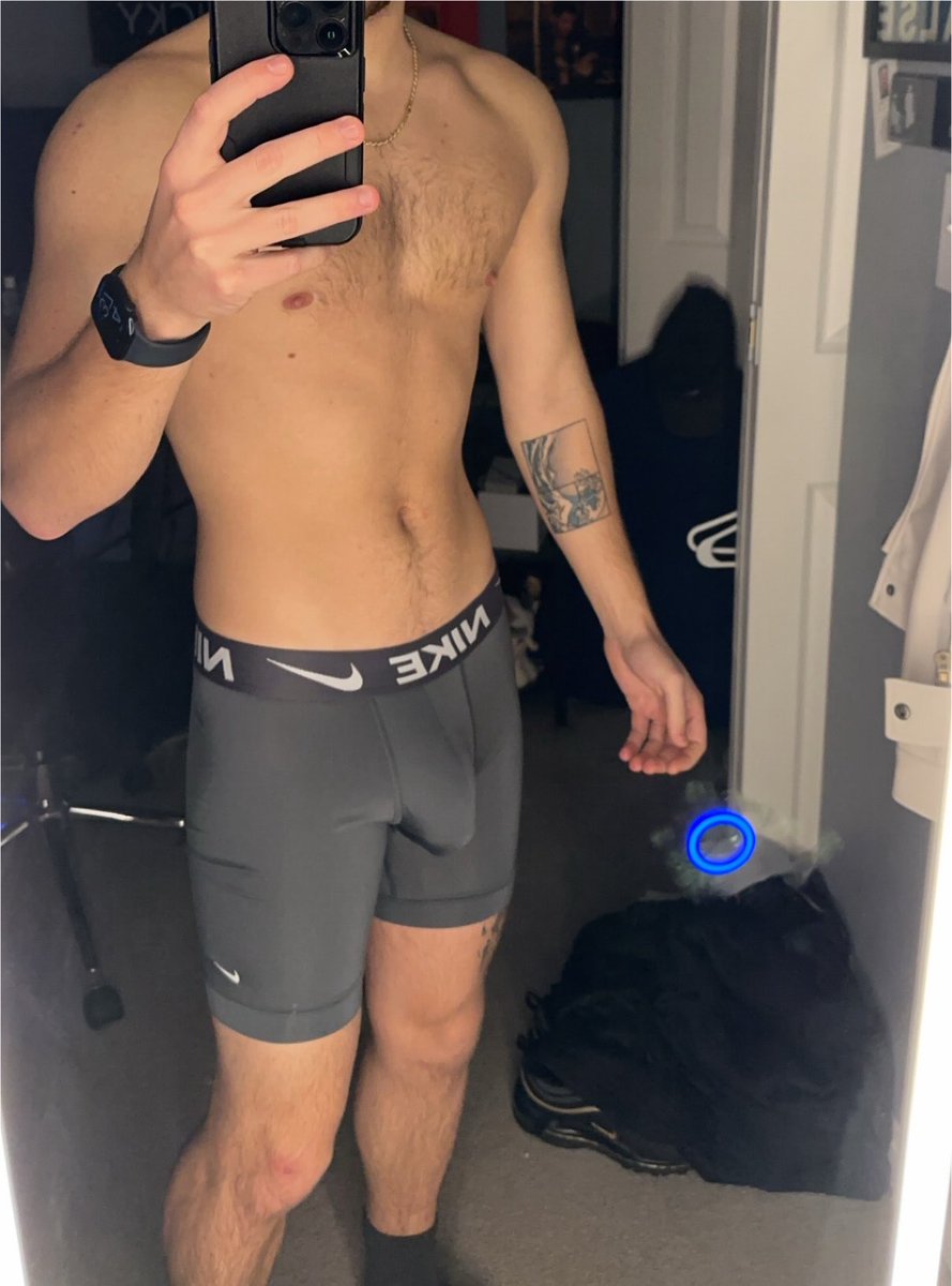 Kaysontx's tweet photo. Who wants it 😈

#nolimit #mlm #gay #gayteen #nsfwtwtًً #nsfwㅤㅤ #nsfwtwtً #nsfwtwtًً  #porn #gayporn #gaytx https://t.co/U59h2v41U1