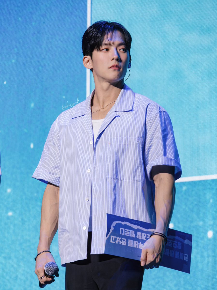 e_bay_h's tweet photo. [HQ] 260802 상하이 팬미팅
BTOB Fanmeeting in Shanghai

한여름 바람을 따라 비투비를 만났고🩵
앞으로도 함께 노래할 멜로디 🎵

@BTOB_SEKwang @btob2mh @BTOB_IMHYUNSIK @PenielShin 
#BTOB #비투비 
#서은광 #은광 #SEOEUNKWANG
#이민혁 #HUTA #LEEMINHYUK
#임현식 #현식 #LIMHYUNSIK 
#프니엘 #PENIEL