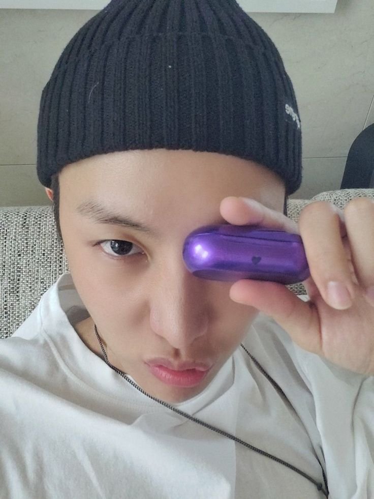 camlovesyoongi's tweet photo. iykyk https://t.co/pnCpbAkmK7