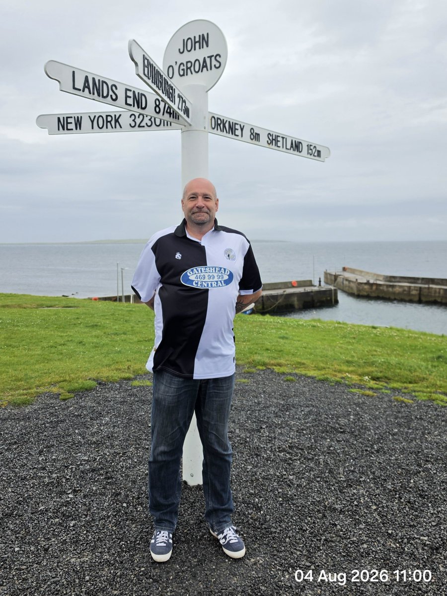 Patrick_Rice's tweet photo. The first visit of a new 2026-27 season @GatesheadFC Home Shirt to John O'Groats (along with @JoJo_Gateshead so two actually)? 

I'd reckon so, given they only came out last Saturday! 

@GatesheadFC_SS
#GatesheadFC
🫶⚽👍🤜 https://t.co/tOwbKo11ii