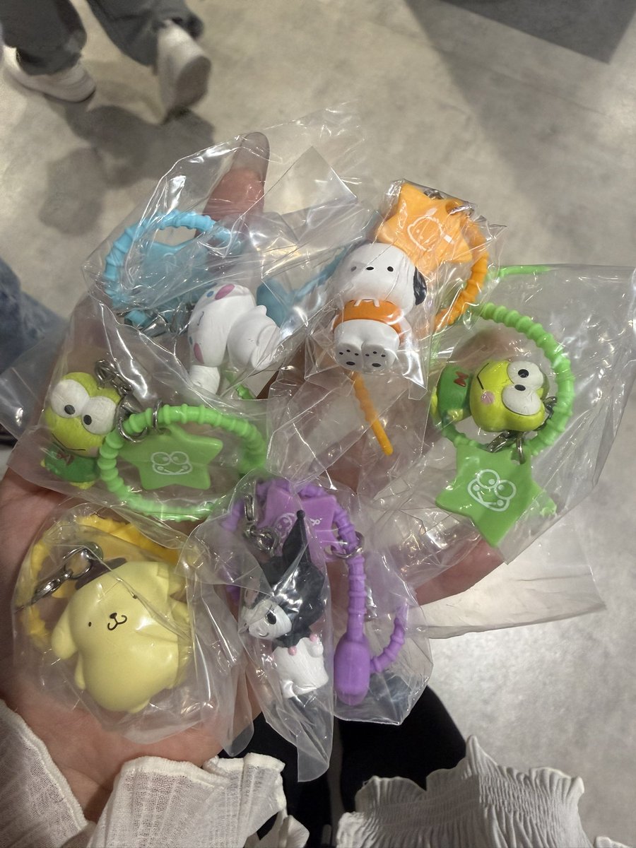 __11111010_'s tweet photo. サンリオ ななほしカラフルチャーム

【譲】シナモン、ポチャッコ、けろけろけろっぴ、ポムポムプリン、クロミ

【求】キティ

現在梅田で手渡しor郵送
お気軽にお声掛け下さい！

 #サンリオ交換 https://t.co/n11kgmuIQK