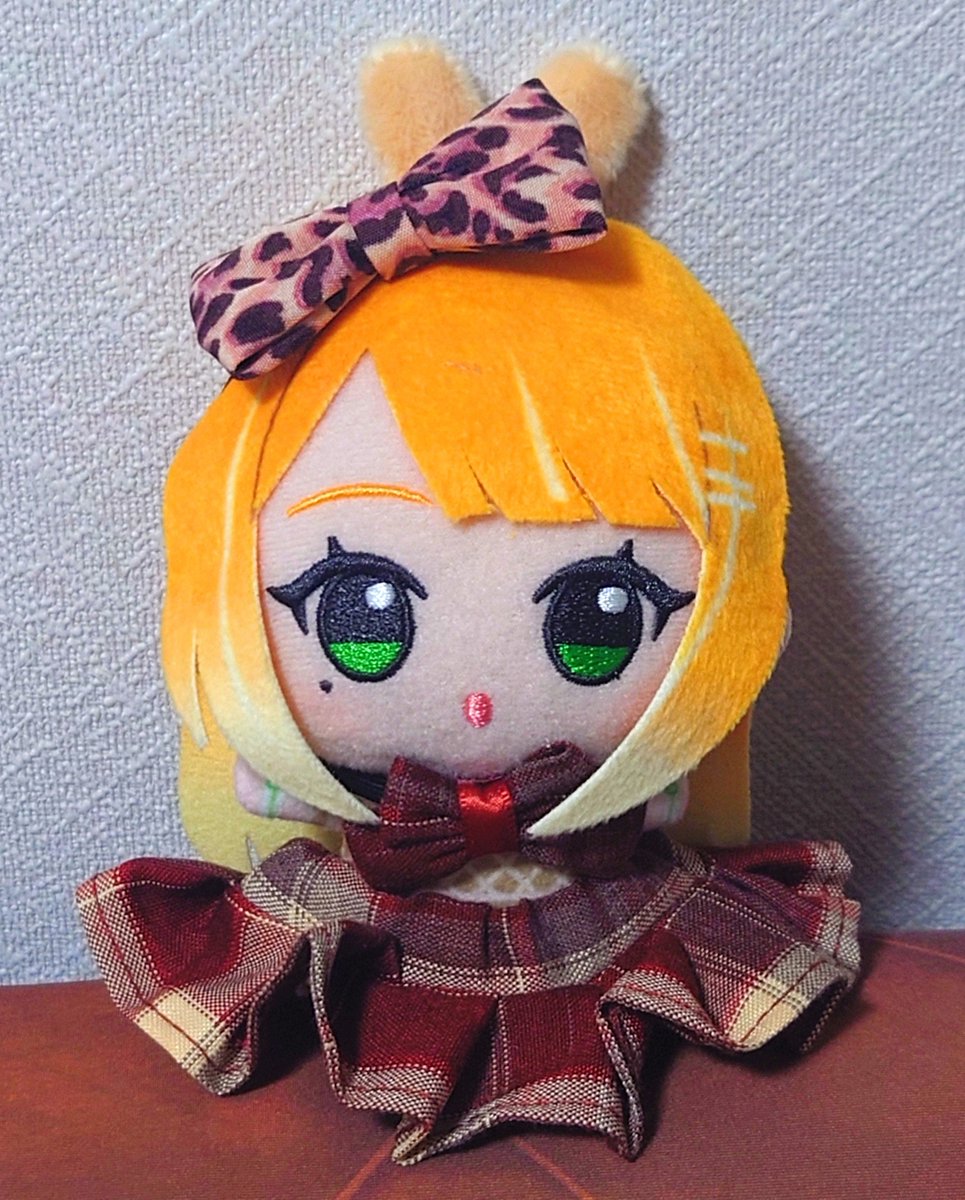 2sideup's tweet photo. ぬいぐるみ用スクールリボン、スクールスカート
セリアで買えるぬいアイテム。お手軽にぬいがギャルに！
リボンとスカートは少し緩めなので、後ろで安全ピン等で留めて使うのも一手。
#初星学園ぬいぬい部
#初星学園ぬい服情報部 https://t.co/8m7uX6JSep