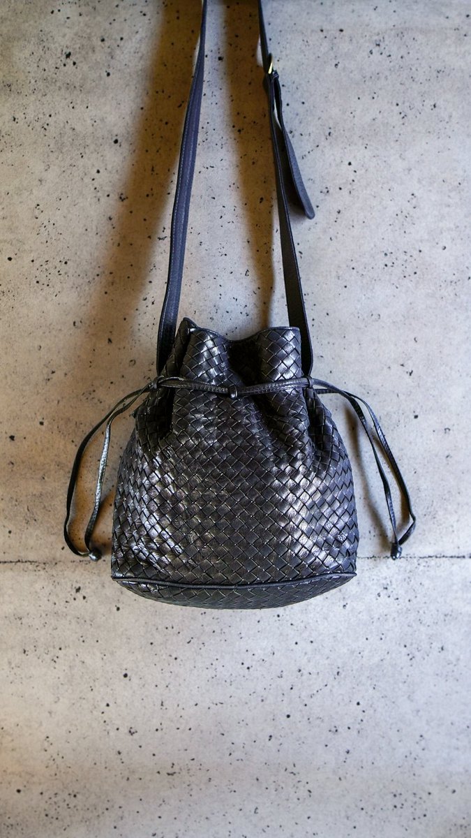 07_vintage_tw's tweet photo. BOTTEGA VENETA Intrecciato Drawstring Bag
Online StoreにUPしました!
是非チェックしてみて下さい。
VINTAGE SELECT ONLINE STORE
07 Vintage (セブン ヴィンテージ)
https://t.co/MRUdIMNKI1
#bottegaveneta
#drawstringbag
#ボッテガヴェネタ
#巾着バッグ https://t.co/1T1zFnnKqs