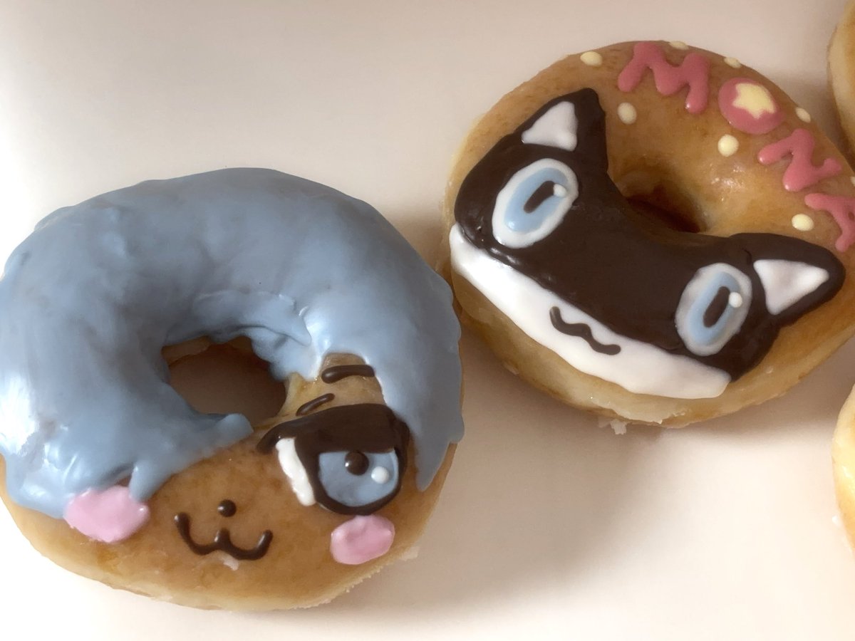 1mung2's tweet photo. 페르소나 도넛꾸미기 ( ˘༥˘ )🍩 https://t.co/4CDJC3rJlD
