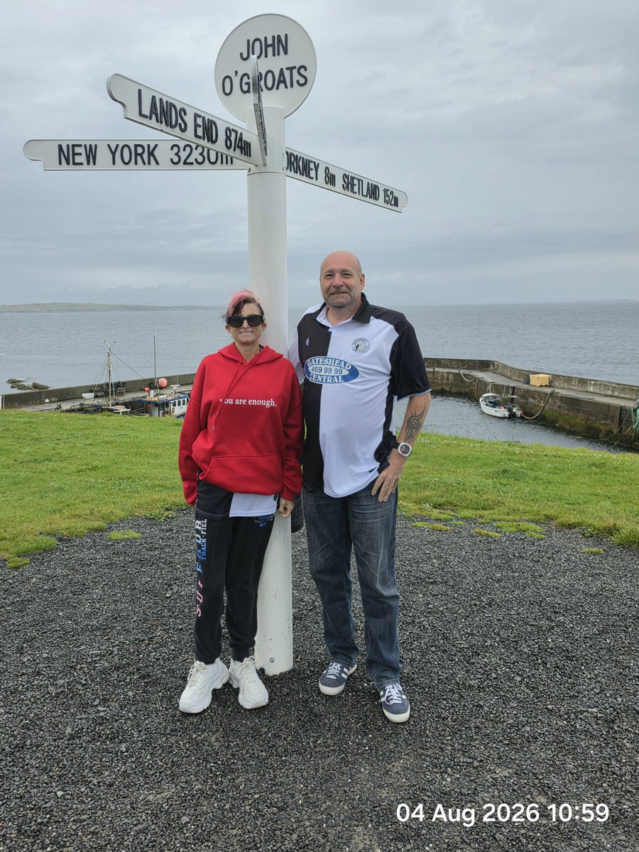 Patrick_Rice's tweet photo. The first visit of a new 2026-27 season @GatesheadFC Home Shirt to John O'Groats (along with @JoJo_Gateshead so two actually)? 

I'd reckon so, given they only came out last Saturday! 

@GatesheadFC_SS
#GatesheadFC
🫶⚽👍🤜 https://t.co/tOwbKo11ii