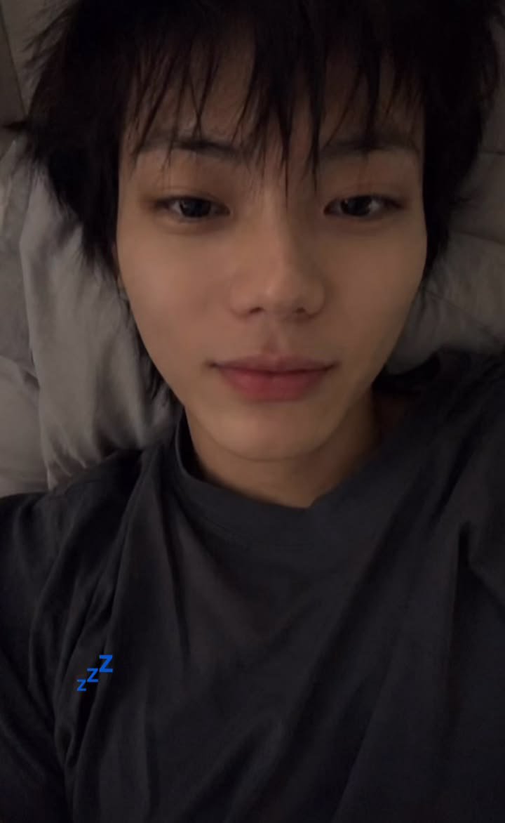 ohyulstunes's tweet photo. Ohyul baru bangun sehabis 10 jam tidur https://t.co/RX09rwbXmj