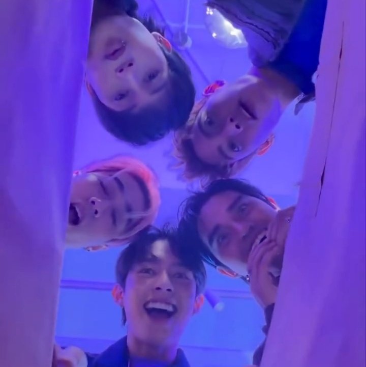 jahcentre's tweet photo. SB19 X CANVA CONFIRMED!!!!!! 

unti-unti na tayo nasasakop ng esbi, they are literally everywhere 😭 https://t.co/8gmsgAlk7C