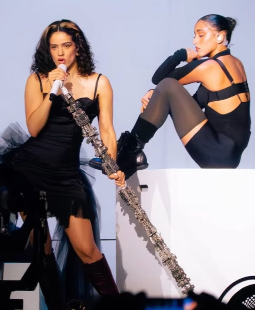 dance22WM's tweet photo. La perfezione in uno scatto 🌍🪽🧿 https://t.co/UyIS3Yw397