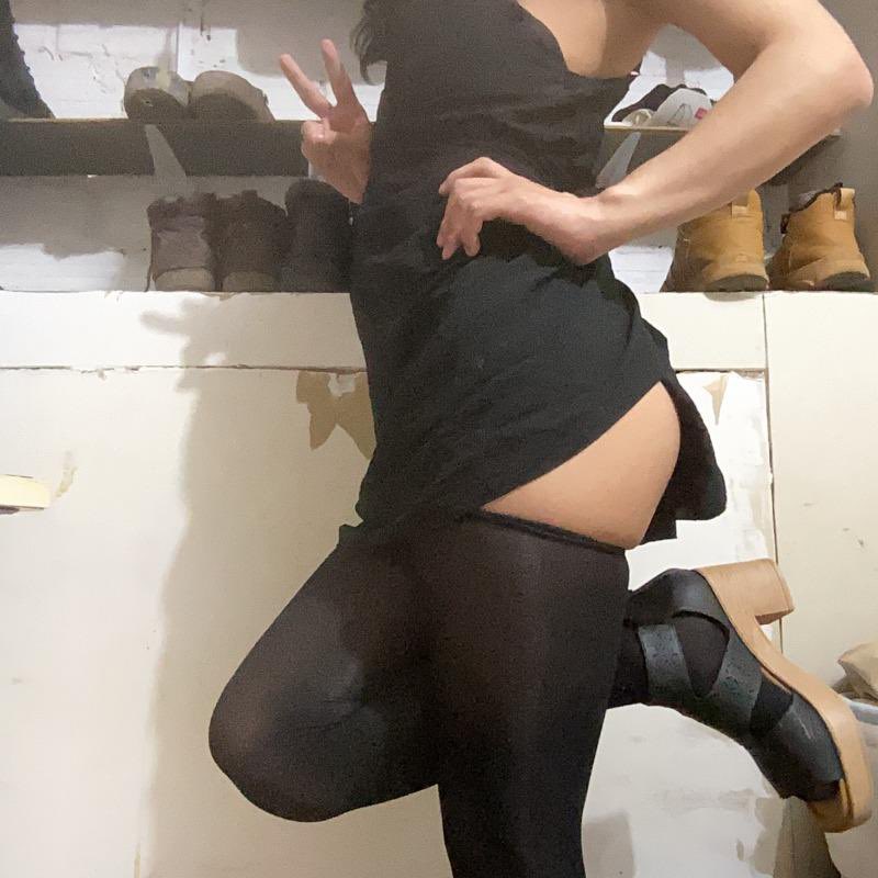 Maki_Chan_femb's tweet photo. #femboyespañol #femboy 

El verano es horrible, pero es una excusa para usar mis vestidi seguido. https://t.co/TBCwSA4sV6
