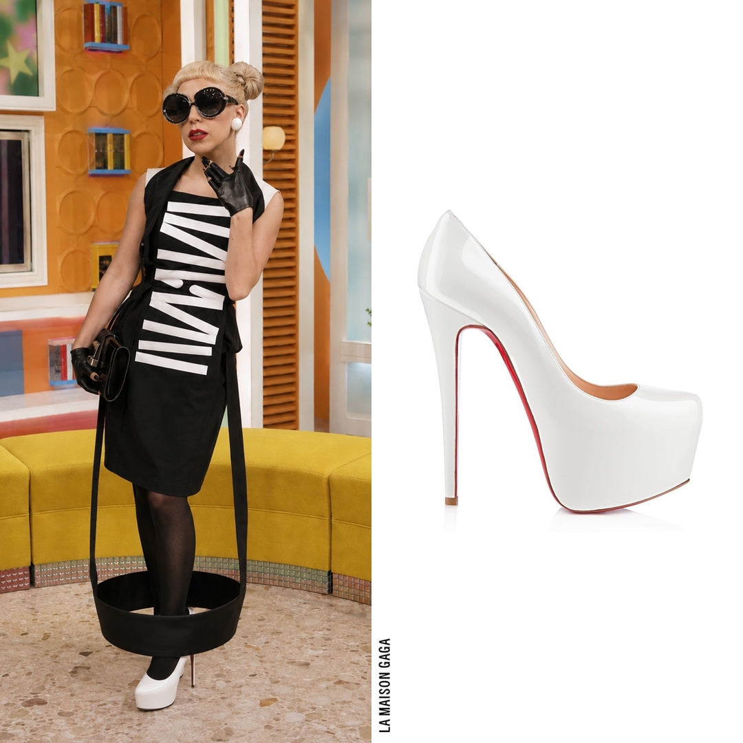 lamaisongaga_'s tweet photo. Gaga dressed as a Panda on "Sukkiri!!" in the "Blind" dress from @Roggykei's 2010 "Psycho" collection. Vintage #FranceLook "Rio 24" sunnies, @Anrealage_ F/W07 ceramic button earrings, custom #VoidofCourse latex gloves, @Hermes_Paris "Medor" clutch and @LouboutinWorld "Daffodiles" https://t.co/xXDE6J1yJ2