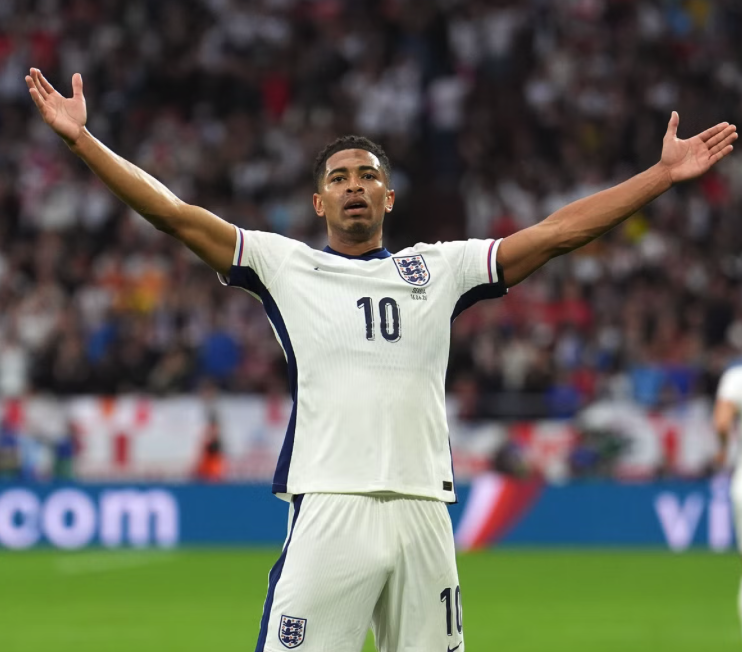 WikiaColours's tweet photo. Hops just scored a 93rd minute equaliser against Slovakia for England. https://t.co/HWGmCN7MqR