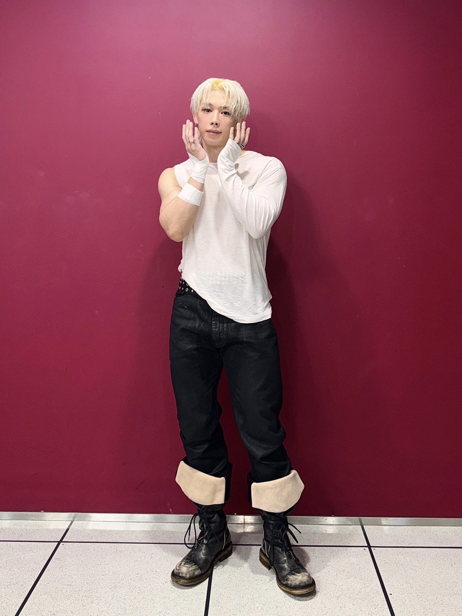 official__wonho's tweet photo. [📸]
260804 #itsLive

#WONHO #원호
#CORE
#DontWakeMeUp https://t.co/CnsHJ5CL9q
