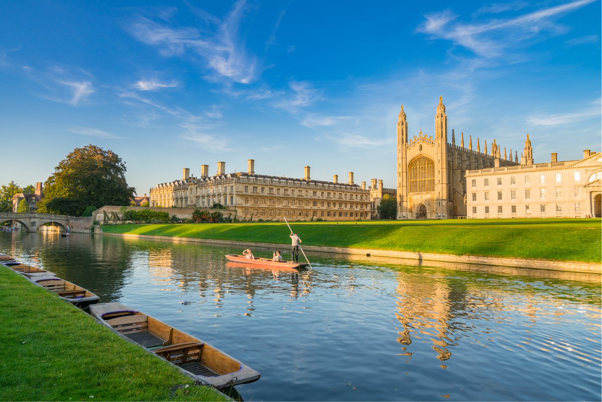 HistoriaJack's tweet photo. Cambridge 🏴󠁧󠁢󠁥󠁮󠁧󠁿 https://t.co/4ePIBhURcj