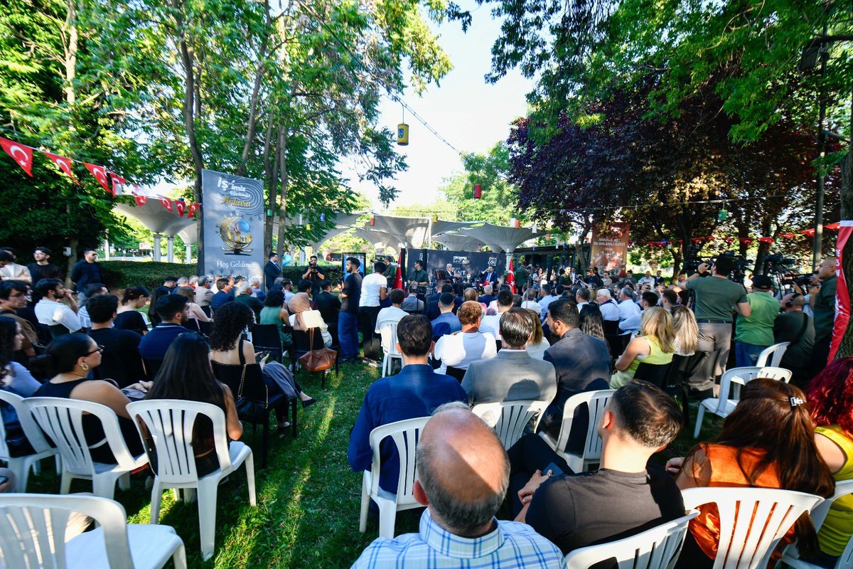 ank_kentkonseyi's tweet photo. 🎙️ Söz: İyi Parti Genel Başkanı Müsavat Dervişoğlu’nda!

Ankara Kent Konseyi tarafından düzenlenen “Söz Onda Deneyim Paylaşım Platformu”, Başkentlileri TBMM Başkanları ve siyasi parti genel başkanlarıyla buluşturmaya devam ediyor. Platformun son konuğu, İYİ Parti Genel Başkanı Müsavat Dervişoğlu oldu.

#SözOnda #HalilİbrahimYılmaz #Ankara #AnkaraKentKonseyi #İYİParti @MDervisogluTR @iyiparti