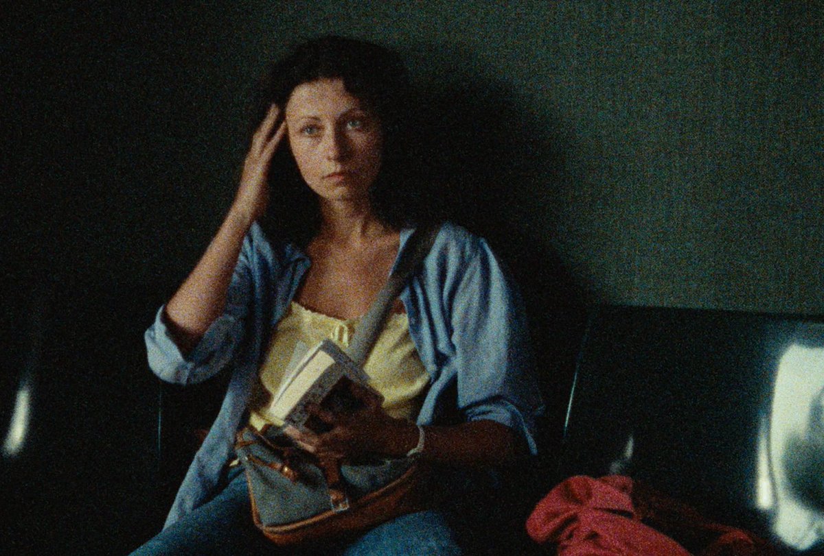 4NReveur's tweet photo. Le Rayon vert (Éric Rohmer, 1986) https://t.co/onSh8fYrZN