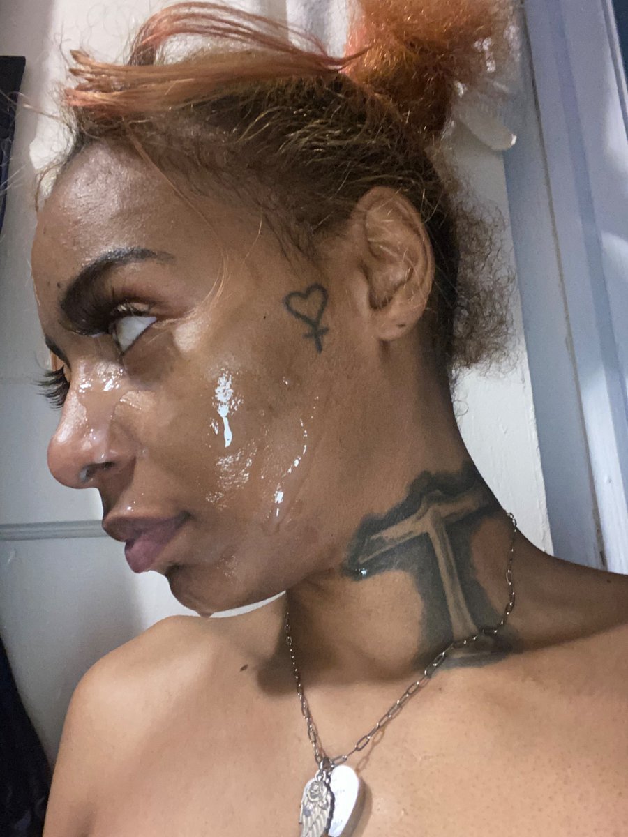 Queensxena's tweet photo. Cum all over my face daddy. https://t.co/XQ33e308fH