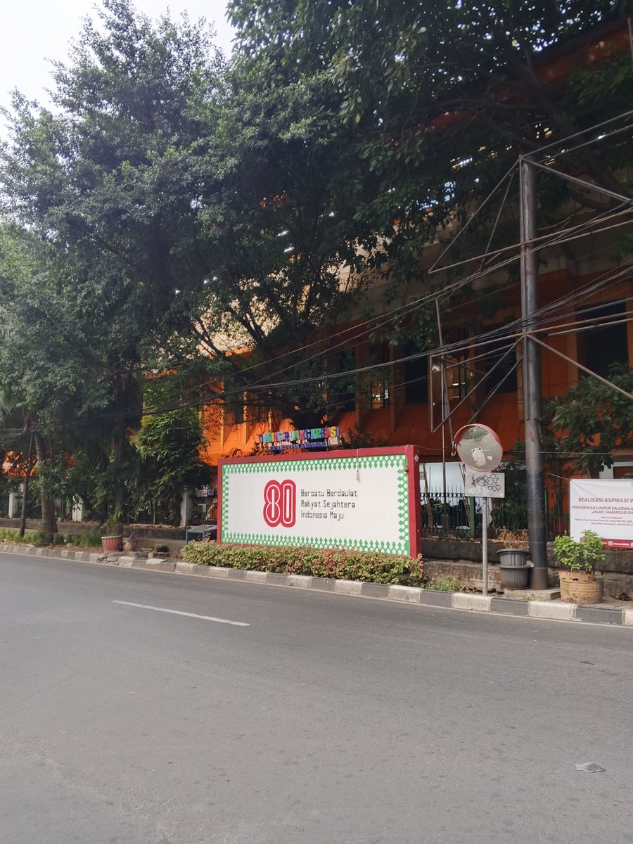 usernamebaruu_'s tweet photo. Fak knp jaklingko nya ngebut bgt https://t.co/kIIbNpNwq2