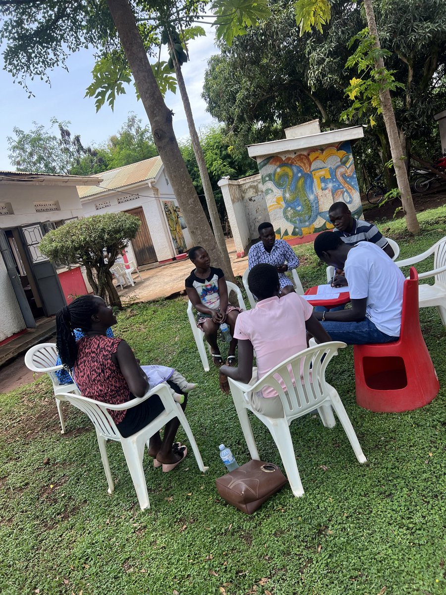 global_uganda's tweet photo. Hands on deck! Our young champions at GP Apac are deep in group work, brainstorming how to leverage the "I Paid a Bribe" platform to fight corruption in their communities. 

From reporting strategies to mobilizing peers, these future leaders are building solutions! 

#Ipaidabribe https://t.co/I9JUb4wVJ1