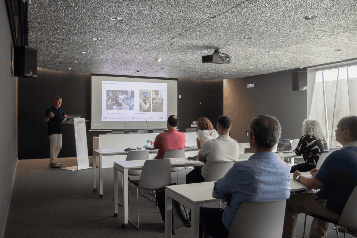 noticiasgob_na's tweet photo. SENSORFIT-4HEART valida la prescripción personalizada de ejercicio físico como tratamiento de la insuficiencia cardiaca

@industria40_na
@salud_na
@navarrabiomed
@CIMA_unav
@NAITEC_CT
@ADItech 

🔗https://t.co/HSupBj4yhG https://t.co/e1jmZlvQmf