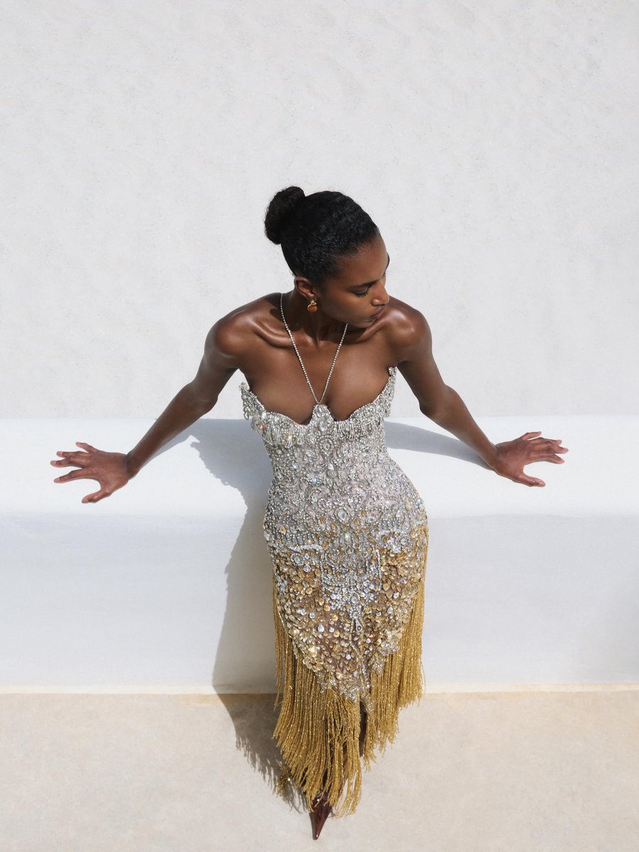 vogueishgirl's tweet photo. the dubai marina dress https://t.co/a7r9MyjNKP