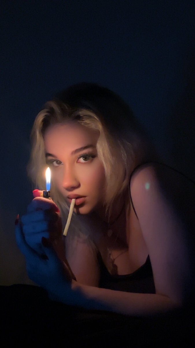 lilymeowisStay tweet picture