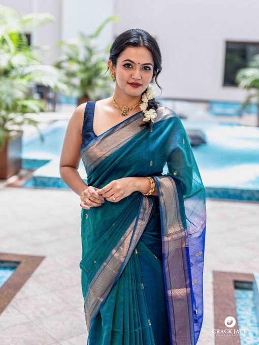 Mounikaa29's tweet photo. Aparna Das
#Aparna #AparnaDas https://t.co/2v0vvrjxux