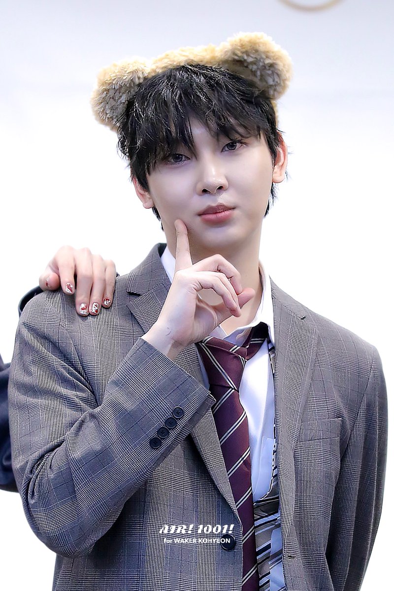 AIR1001_KH's tweet photo. 260110 뮤직앤드라마 팬사인회 HQ
🧸💤
#웨이커 #WAKER #고현 #KOHYEON
#In_Elixir_Spellbound #LiKE_THAT https://t.co/1OBafQgWP3