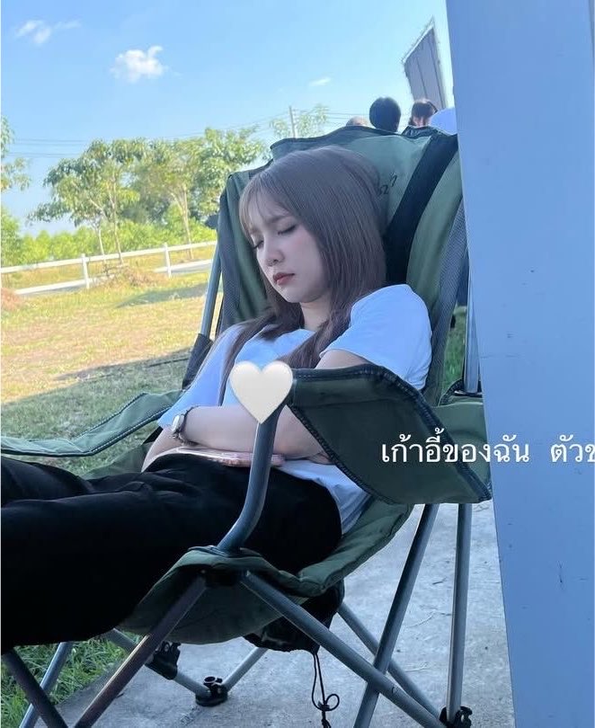 rita_std's tweet photo. นั่งแล้วหลับ คุ้นมาก https://t.co/5APGltwkzb