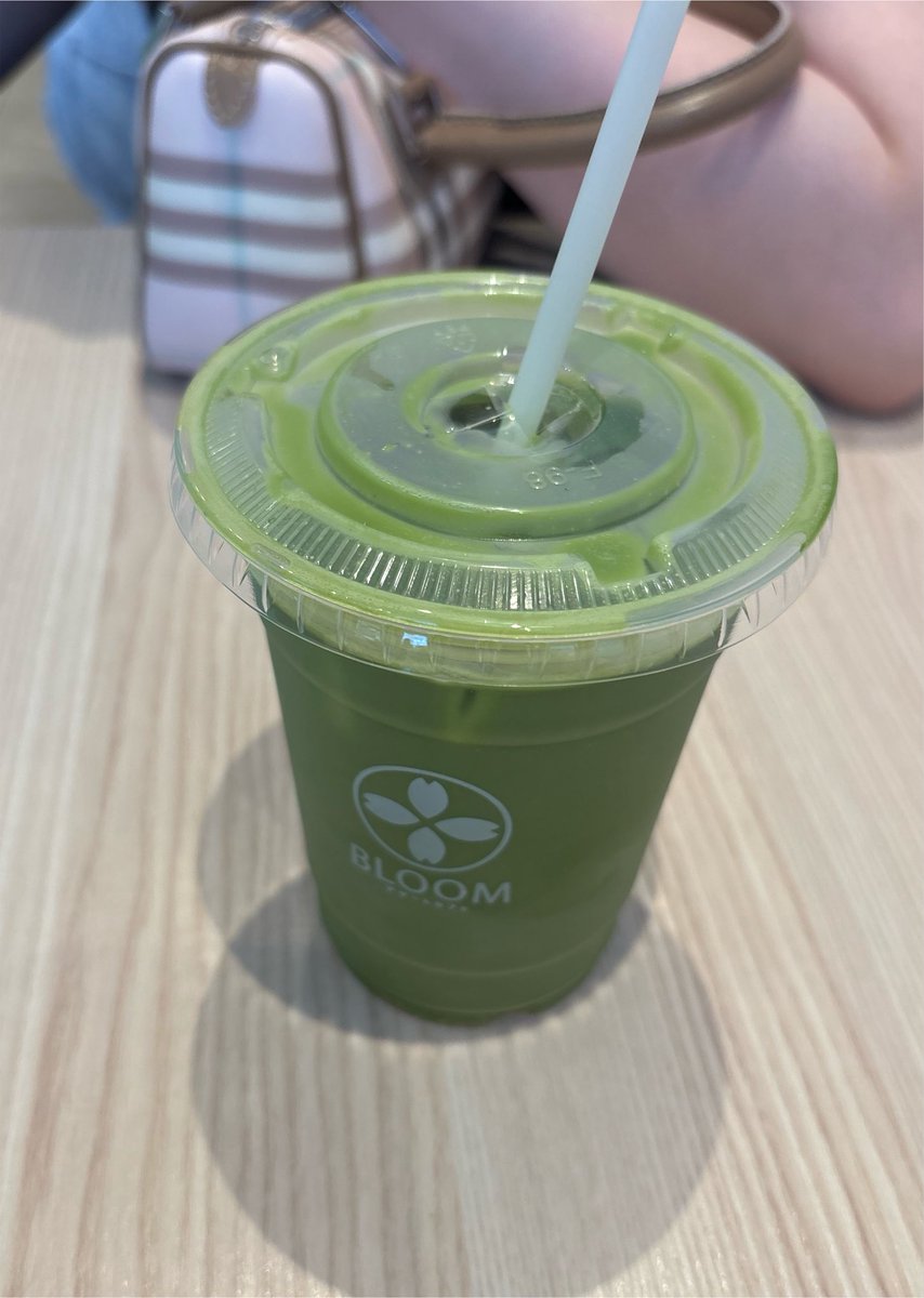 SERVESALENE's tweet photo. Crazy long weekend. Cover for my matcha fixation: $15 https://t.co/9Vra55vZne