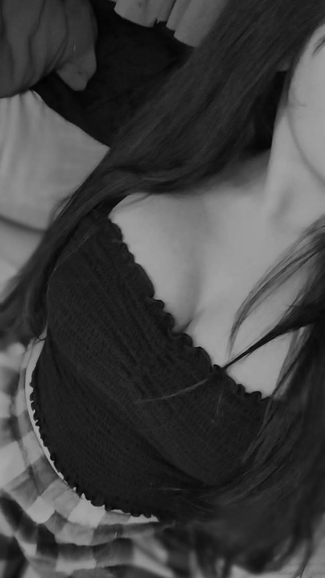 fahmi_122's tweet photo. อยาก Dm รึโทร  หาคนคุยค่ะ  #rtxxdm #img𝐟𝐨𝐫ลั่น #fwb https://t.co/BbB8i24dUV