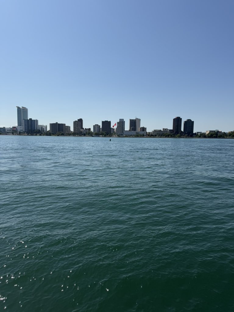 FuckSubway69's tweet photo. Man I love Detroit https://t.co/nvUEjmAskY