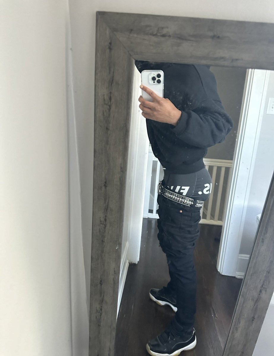 khiiiiel's tweet photo. Shit still fat https://t.co/JsGqbC2R7a