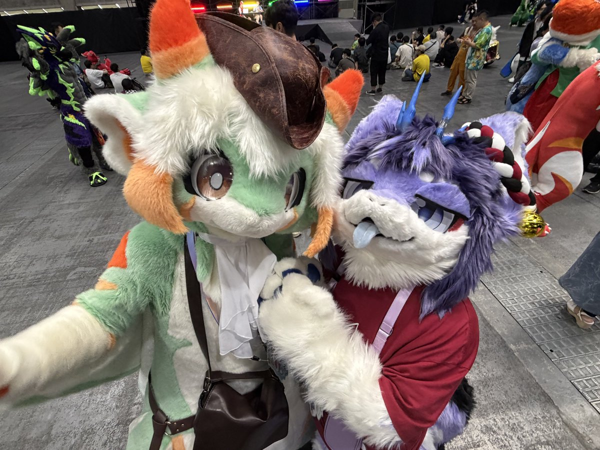 TAKASEIKATSU's tweet photo. あまちょハグ！
#OFFF2026 https://t.co/UZrwiiGRHQ