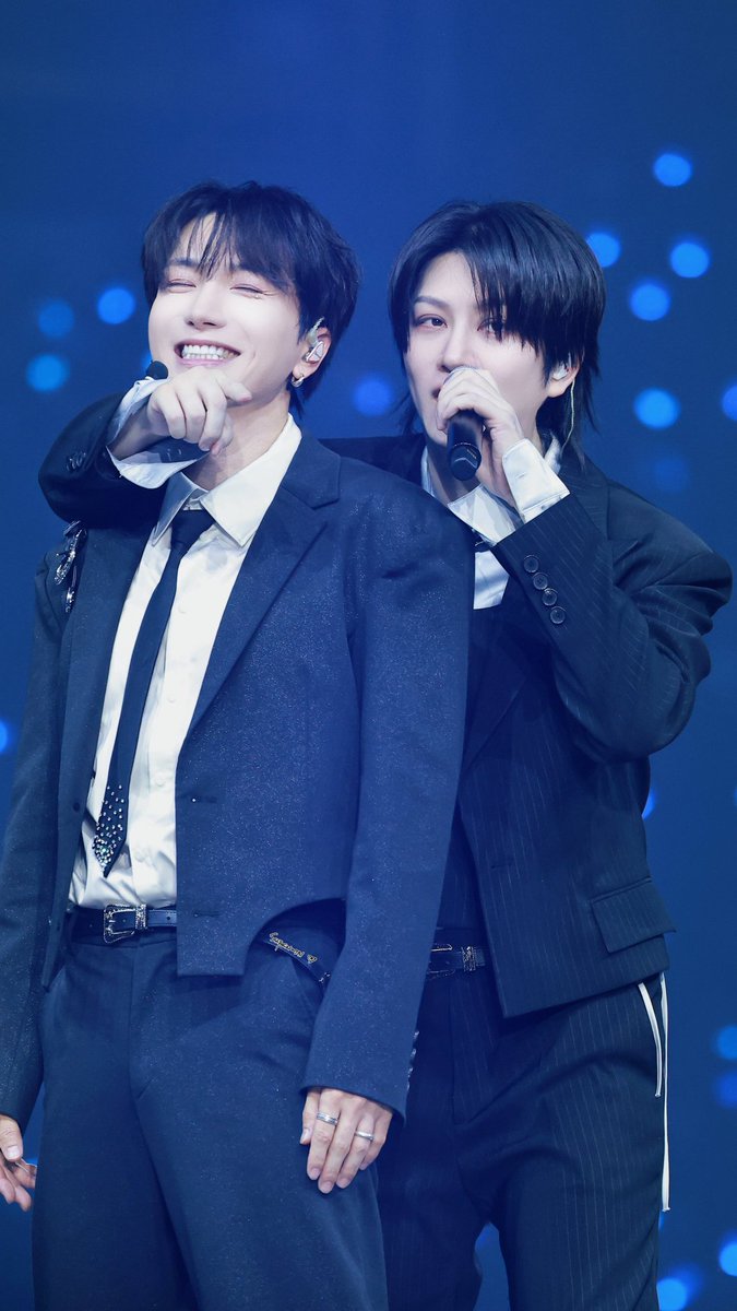 xnighxt's tweet photo. 🖤🤍 https://t.co/GDpRgPq9op