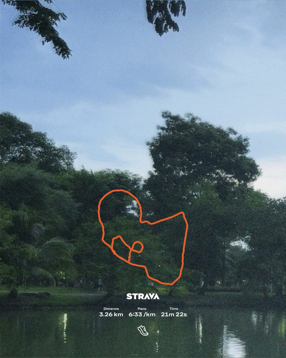 punchchchs's tweet photo. วันนี้ #runwithskywongravee เจอพี่นิววี่ปะป๊าน้องสกายด้วย พี่นิวน่ารักมากก คิดว่าน่าจะเพิ่งวิ่งกับ blind runner เสร็จ ประทับใจอะ 🩵🐻‍❄️ นี่ก็เคยวิ่งกับพี่โจ้เหมือนกันน 🏃🏻‍♀️💨 https://t.co/zMEn4WPS1A