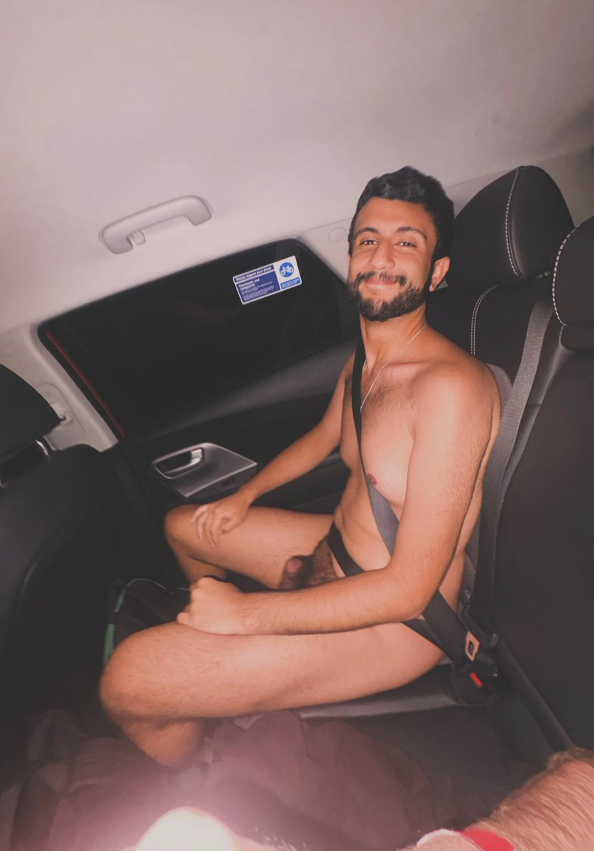 NudistVeganLuke's tweet photo. Naked ride in Uber!
The driver gave me 5 star rating ❤️

#nudist #nudism #naturism #NormalizingNudity https://t.co/YvFoCRxCcC