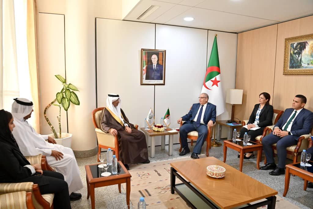 Algeria_MFA's tweet photo. استقبل الأمين العام لوزارة الشؤون الخارجية، السيد لوناس مقرمان، اليوم 4 أوت 2026 بمقر الوزارة، السيد إبراهيم بن محمد التركي، الأمين العام لمبادرة الشرق الأوسط الأخضر، في إطار مهمة العمل التي يجريها إلى الجزائر. https://t.co/RwwsjxBUSH