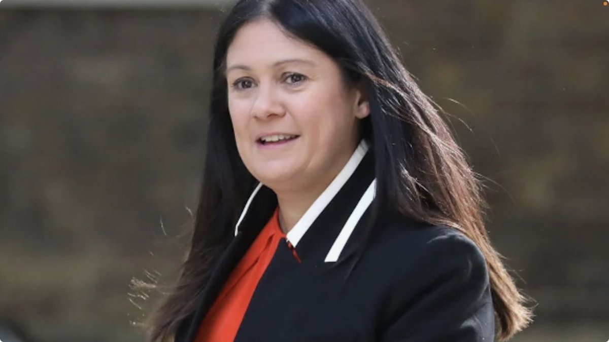 ABridgen's tweet photo. Lisa Nandy MP the Culture Secretary has signalled that she is supportive of the BBC widening the requirement for a TV licence to those who only watch streaming services such as Disney and Netflix. 
Do you think this is fair or reasonable ? https://t.co/VQUbOOXMzE