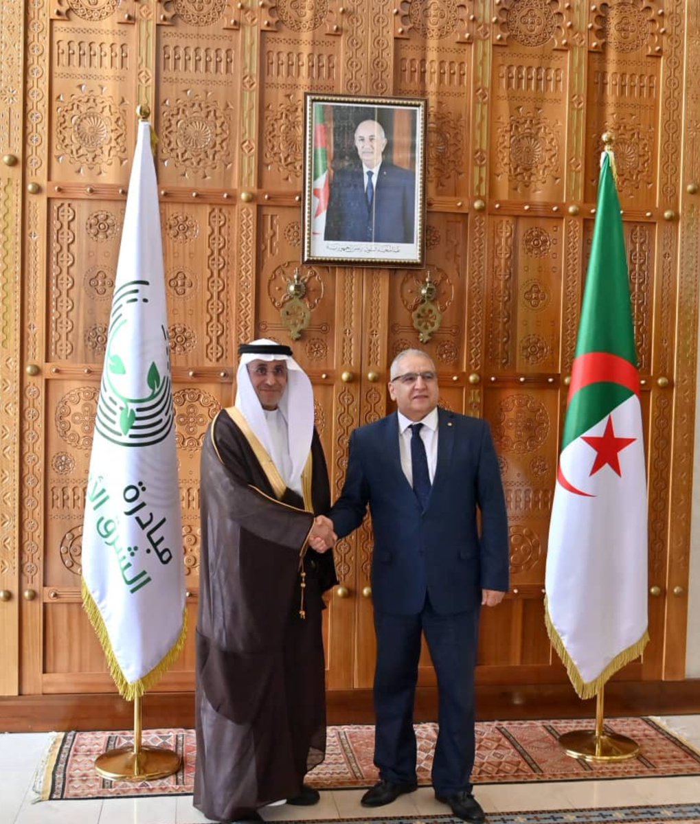 Algeria_MFA's tweet photo. استقبل الأمين العام لوزارة الشؤون الخارجية، السيد لوناس مقرمان، اليوم 4 أوت 2026 بمقر الوزارة، السيد إبراهيم بن محمد التركي، الأمين العام لمبادرة الشرق الأوسط الأخضر، في إطار مهمة العمل التي يجريها إلى الجزائر. https://t.co/RwwsjxBUSH