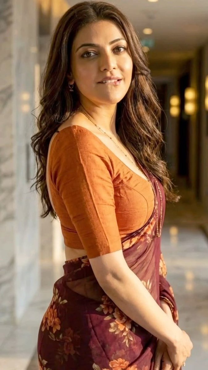 kajalAggarwal08's tweet photo. Prime Kajal Aggarwal 💗🫠
#KajalHot
#KajalAggarwal
#KajalAggarwalHot https://t.co/iR8uOljkUp