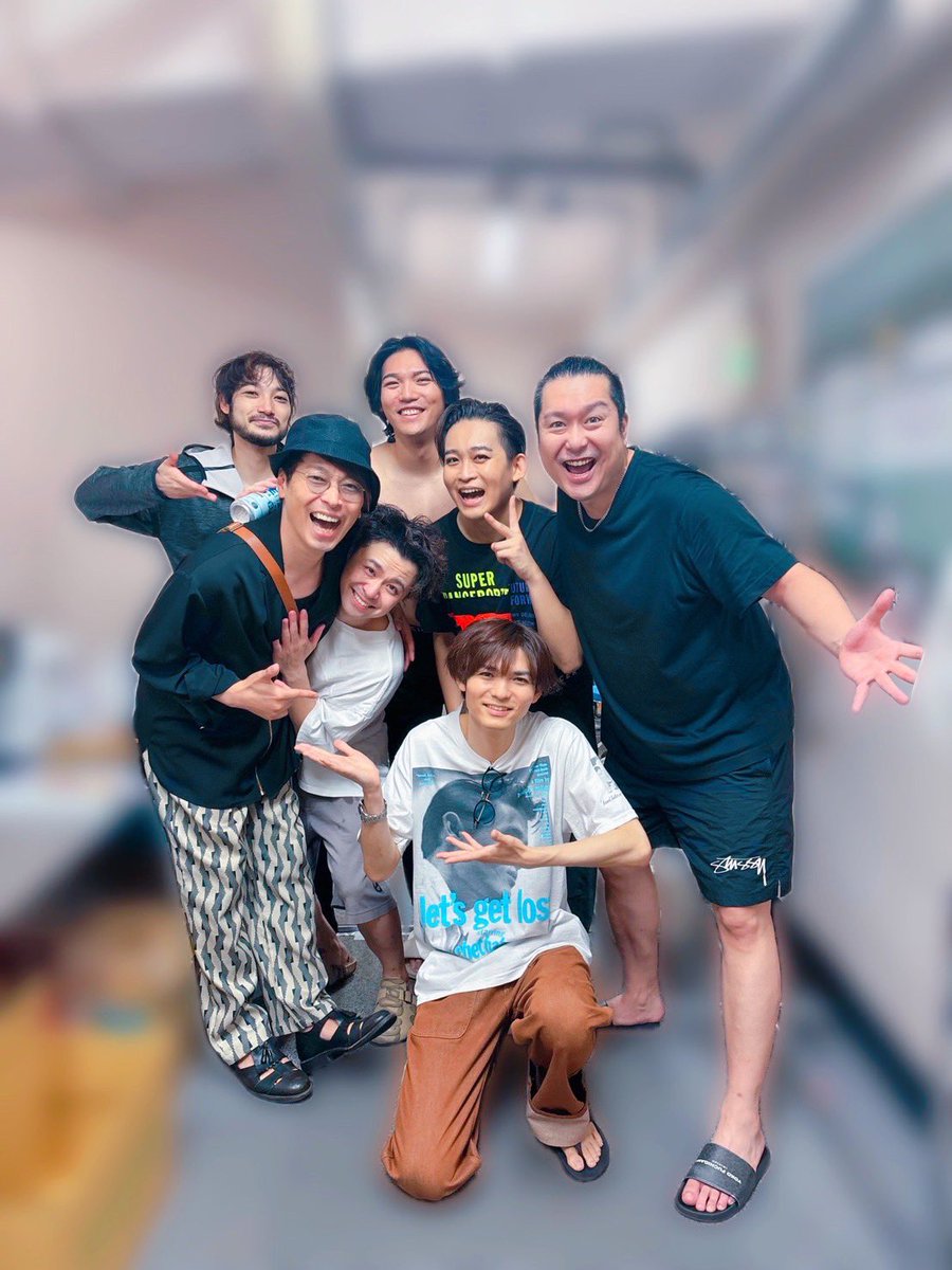 1985_0930's tweet photo. 最後の休演日前
大好きな仲間と
いっぱい写真撮っていただきました

#ジョセフ https://t.co/gwg8qe3tvs