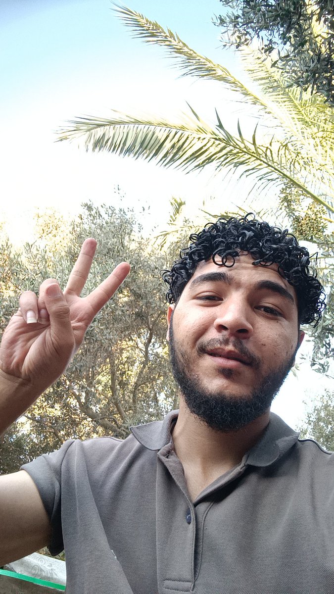 Abdullah_Om3r03's tweet photo. Am happy to be with you, I do not know what will happen to me

tomorrow or after tomorrow Coz we are in war place, but make sure that am greatful to be with you, Peace and love
🇵🇸🤍❤️ https://t.co/KKD3coTTa6